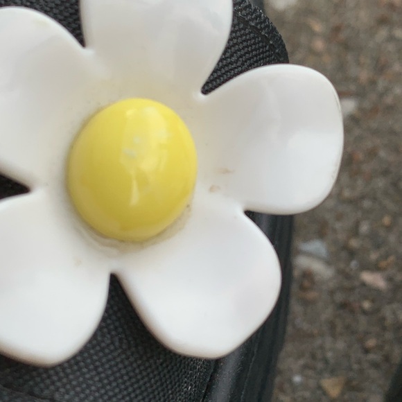 Melissa X Lazy Oaf Kick Off Sandal Black & Daisy, US 6 - Picture 6 of 10